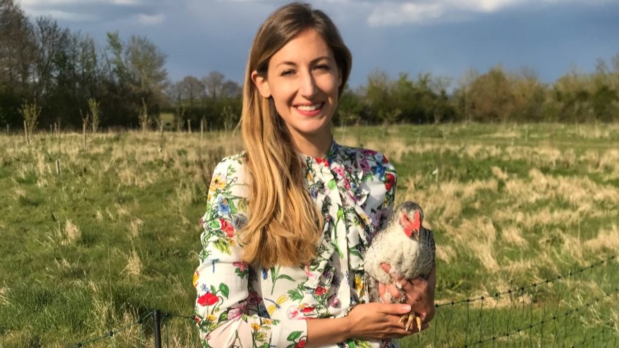  Dr Lizzie Rowe portrait