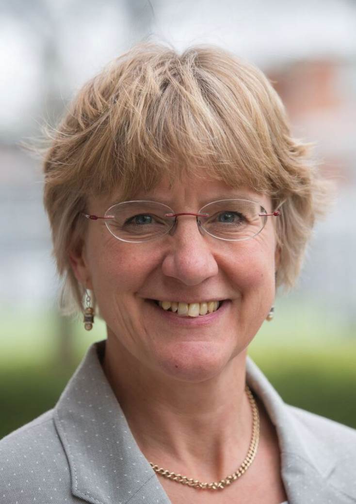 Dr Caroline Rymer