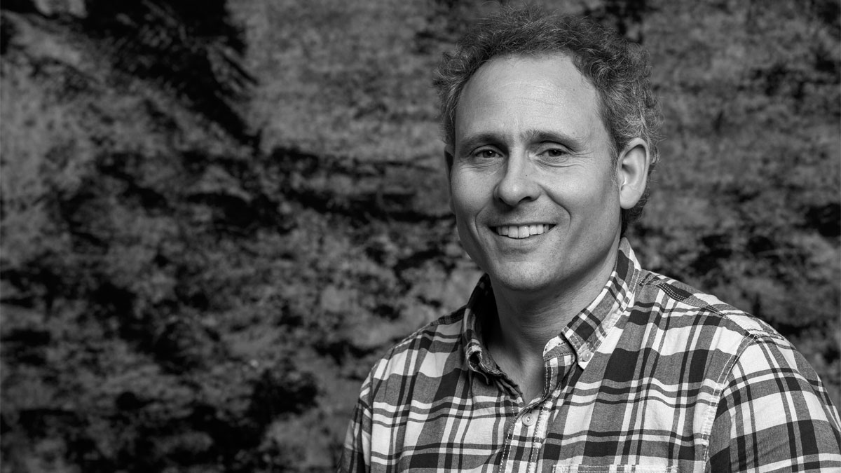 Professor Gabor Thomas portrait