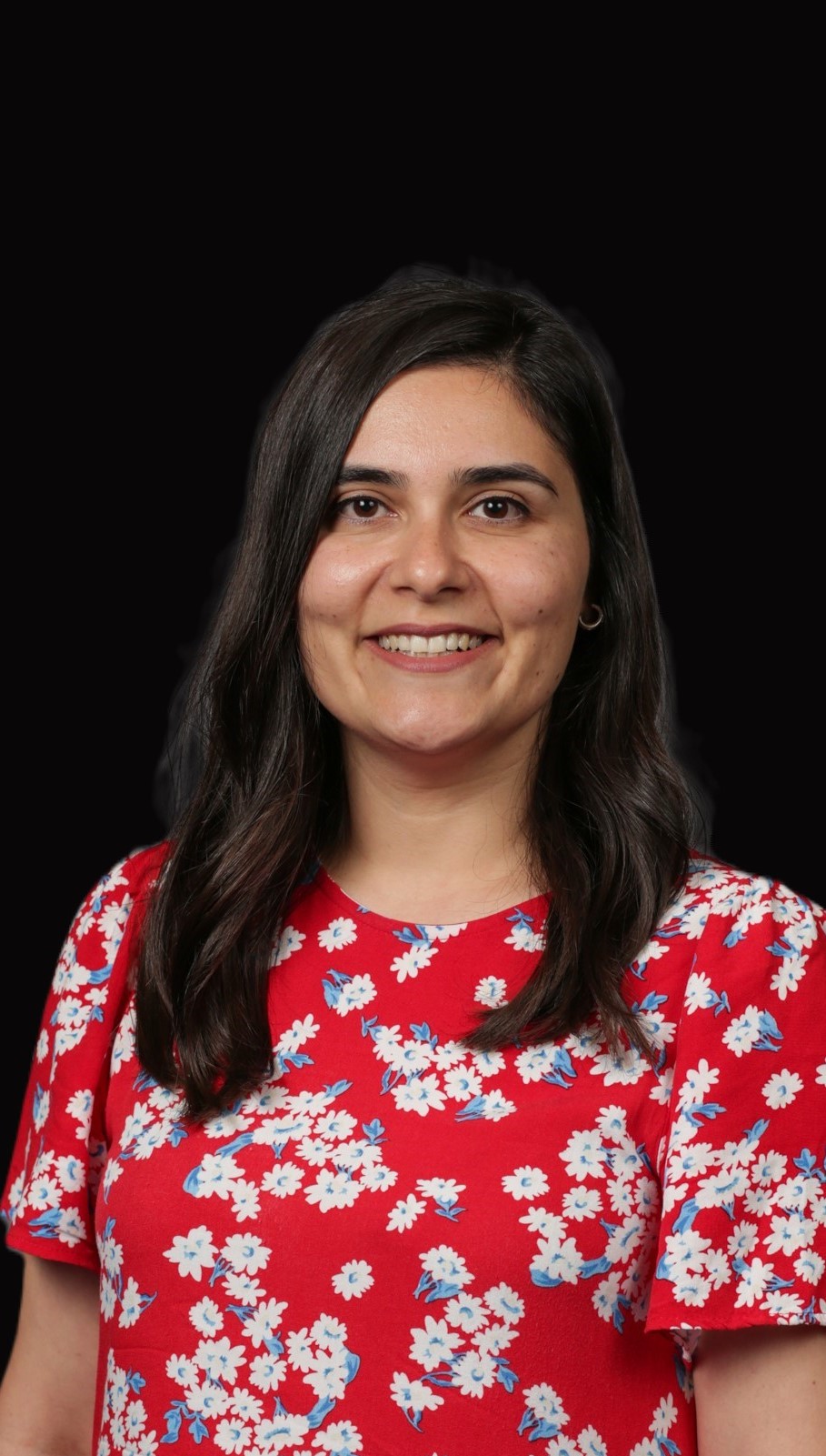 Headshot of Ezgi Ozen