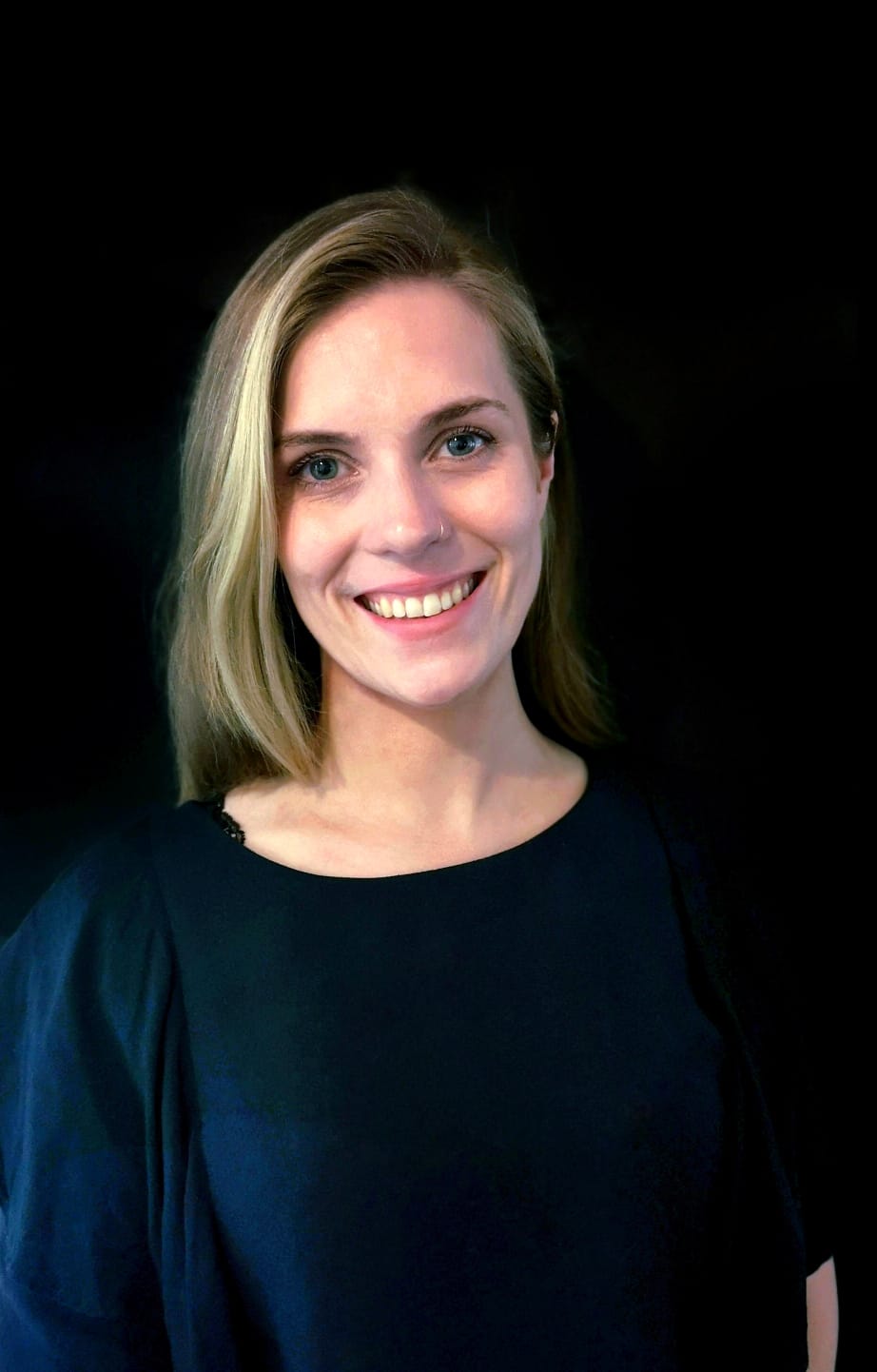 Dr Stephanie Bull portrait